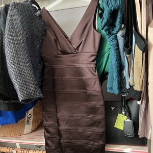 Calvin Klein Dress size 2, very flattering!